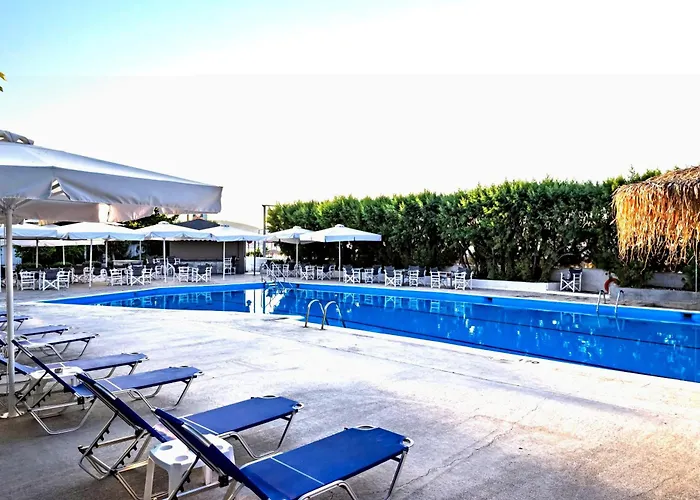 호텔 The Grove Seaside 4*