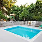 The Grove Seaside 4*