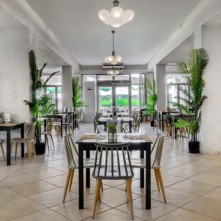 Hotel The Grove Seaside