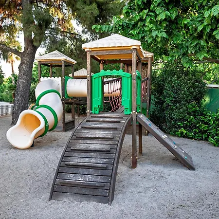 The Grove Seaside 4*