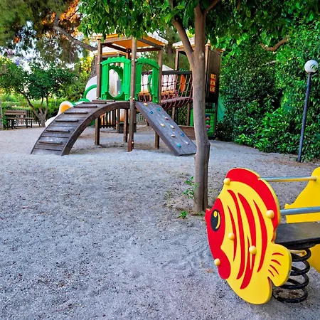 The Grove Seaside Drépano