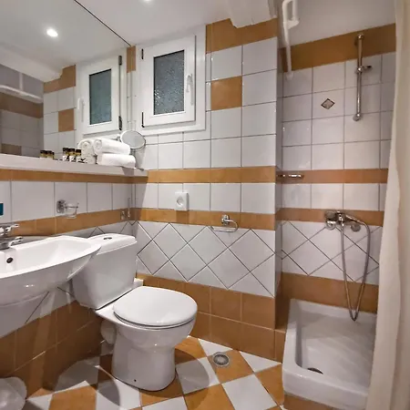 The Grove Seaside 4*