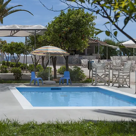 The Grove Seaside ホテル 4*