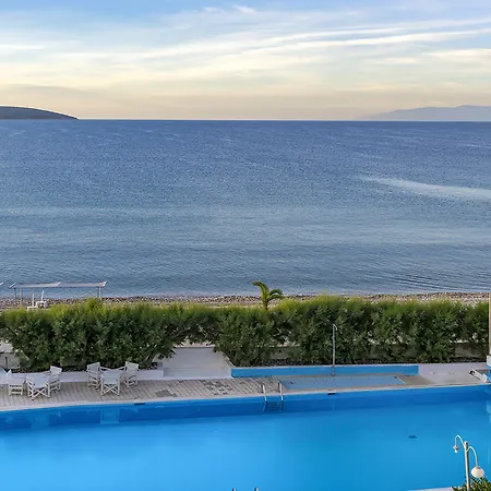 The Grove Seaside 4* Drépano
