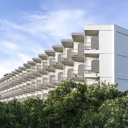 מלון The Grove Seaside