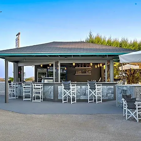 Hotel The Grove Seaside 4*