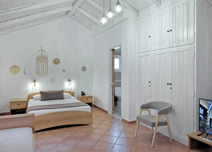 Otel The Grove Seaside 4*