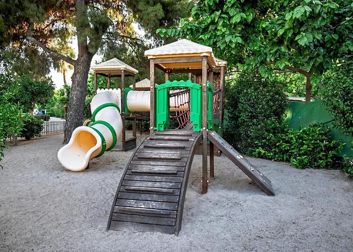 The Grove Seaside 4*