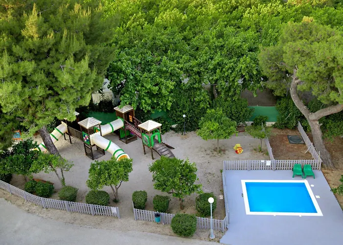 The Grove Seaside Hotel 4*