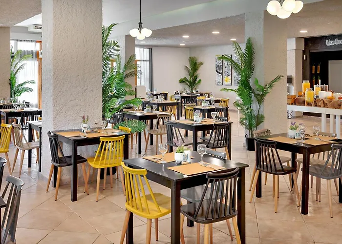 Hotel The Grove Seaside