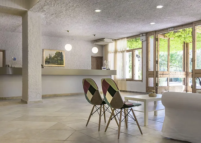 The Grove Seaside Otel 4*