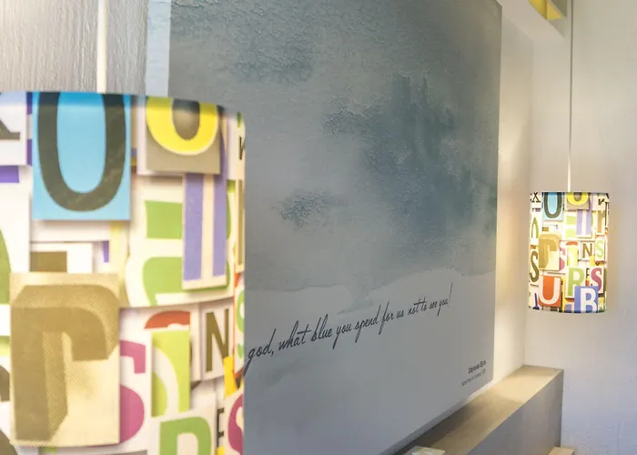 The Grove Seaside Otel