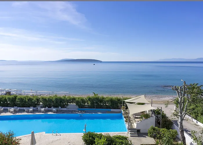 The Grove Seaside 4*