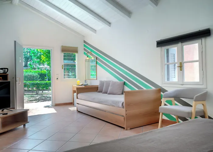 The Grove Seaside Otel 4*